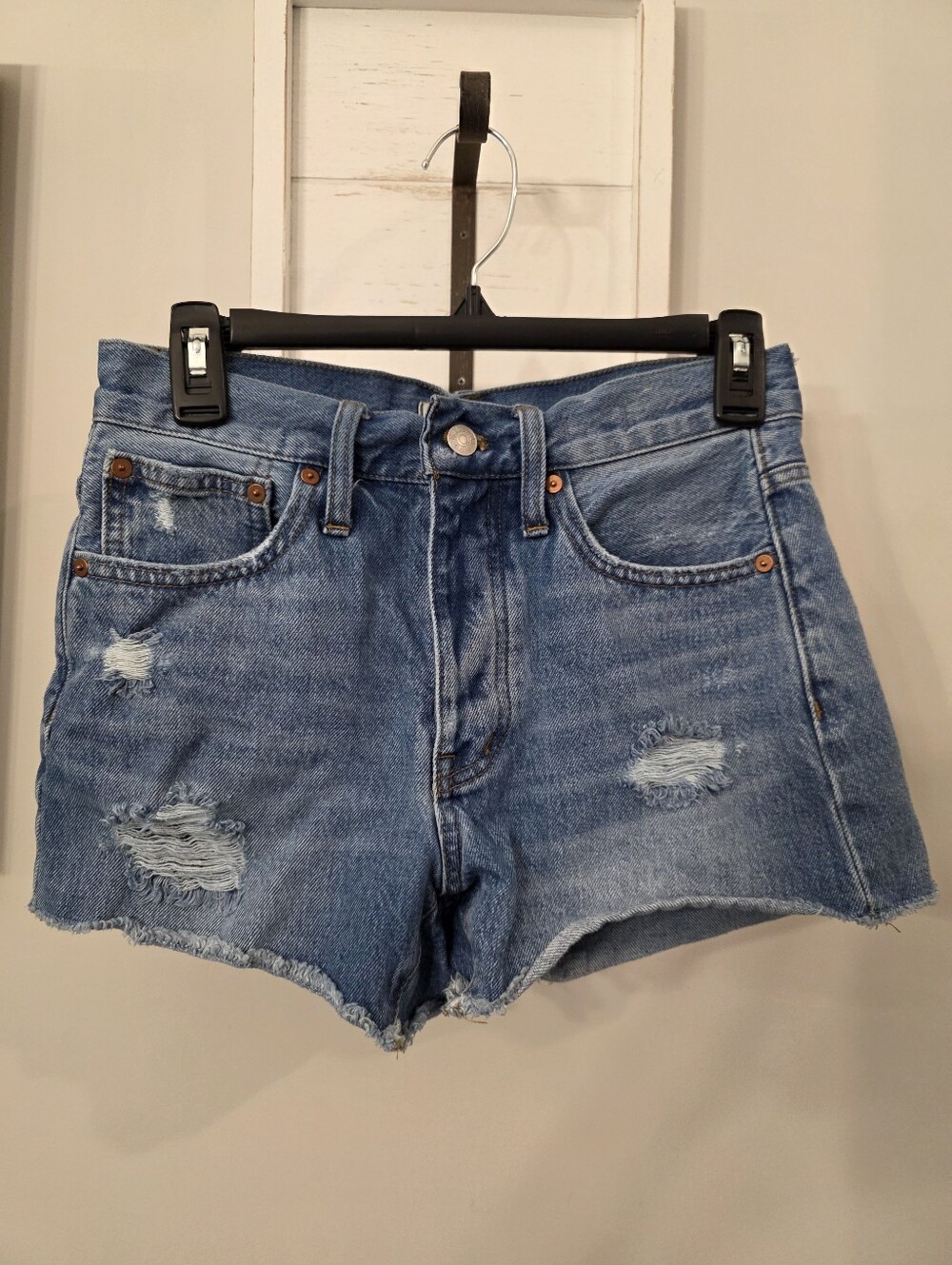 Madewell Relaxed Distressed Denim Shorts Size 23